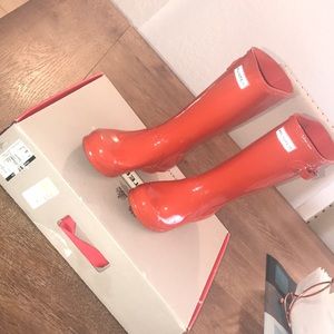 Orange scallop hunter boots